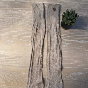 3 pairs of cream and grey/tan boot socks